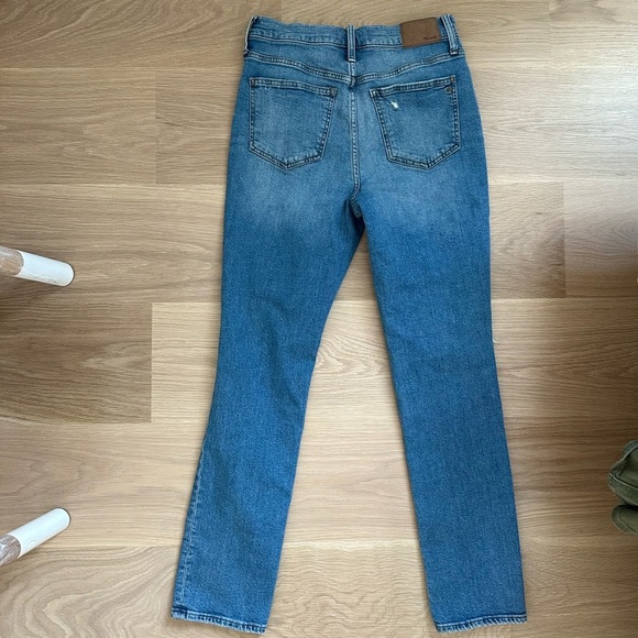 Madewell Women's Light Blue Distressed Jeans - Picture 8 of 8